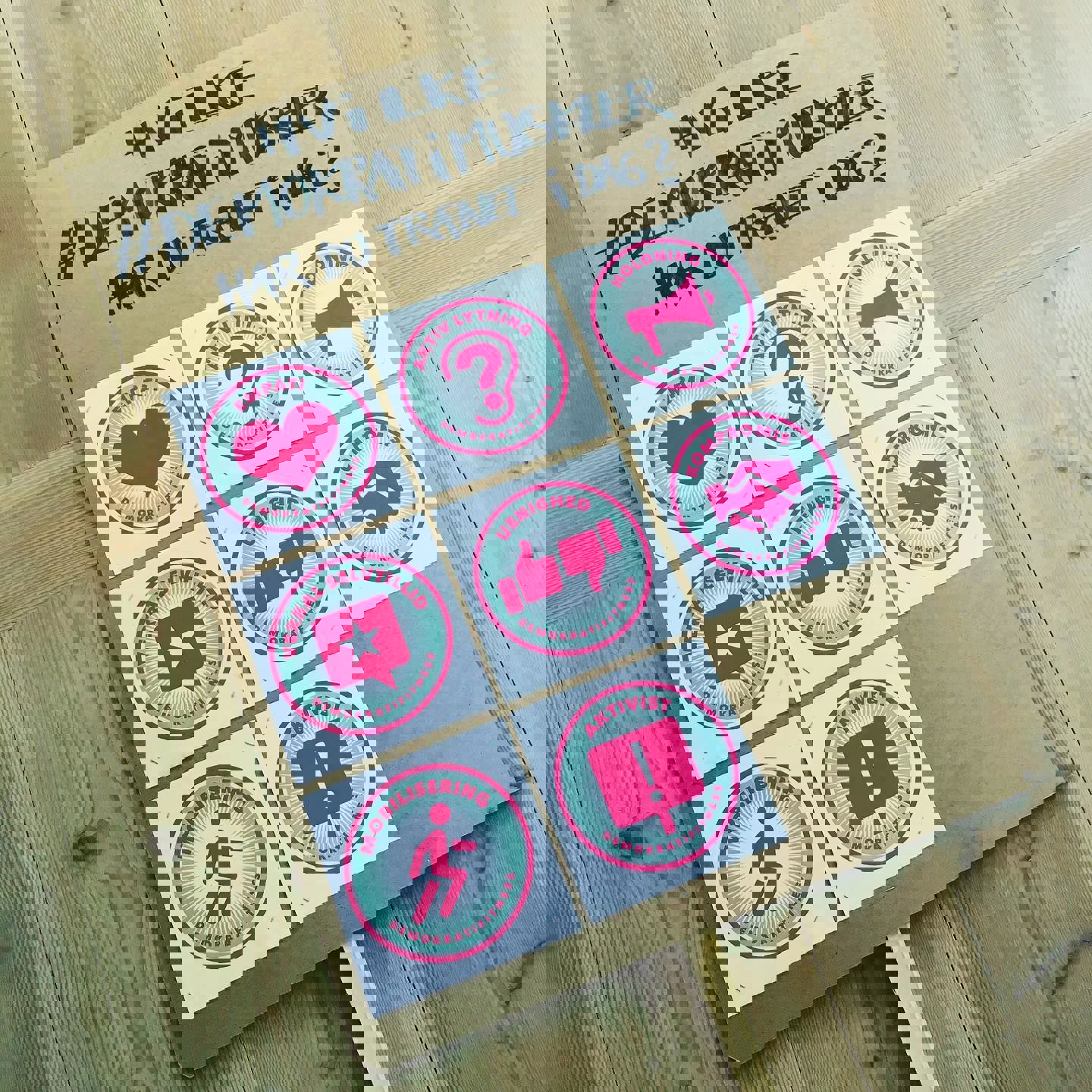 Demokrati Fitness skilt